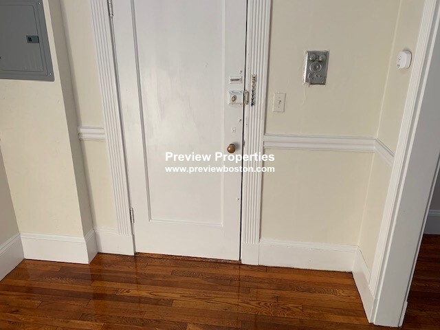 1334 Commonwealth Ave, Allston