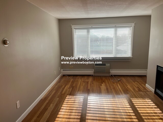 50 Evergreen St, Jamaica Plain