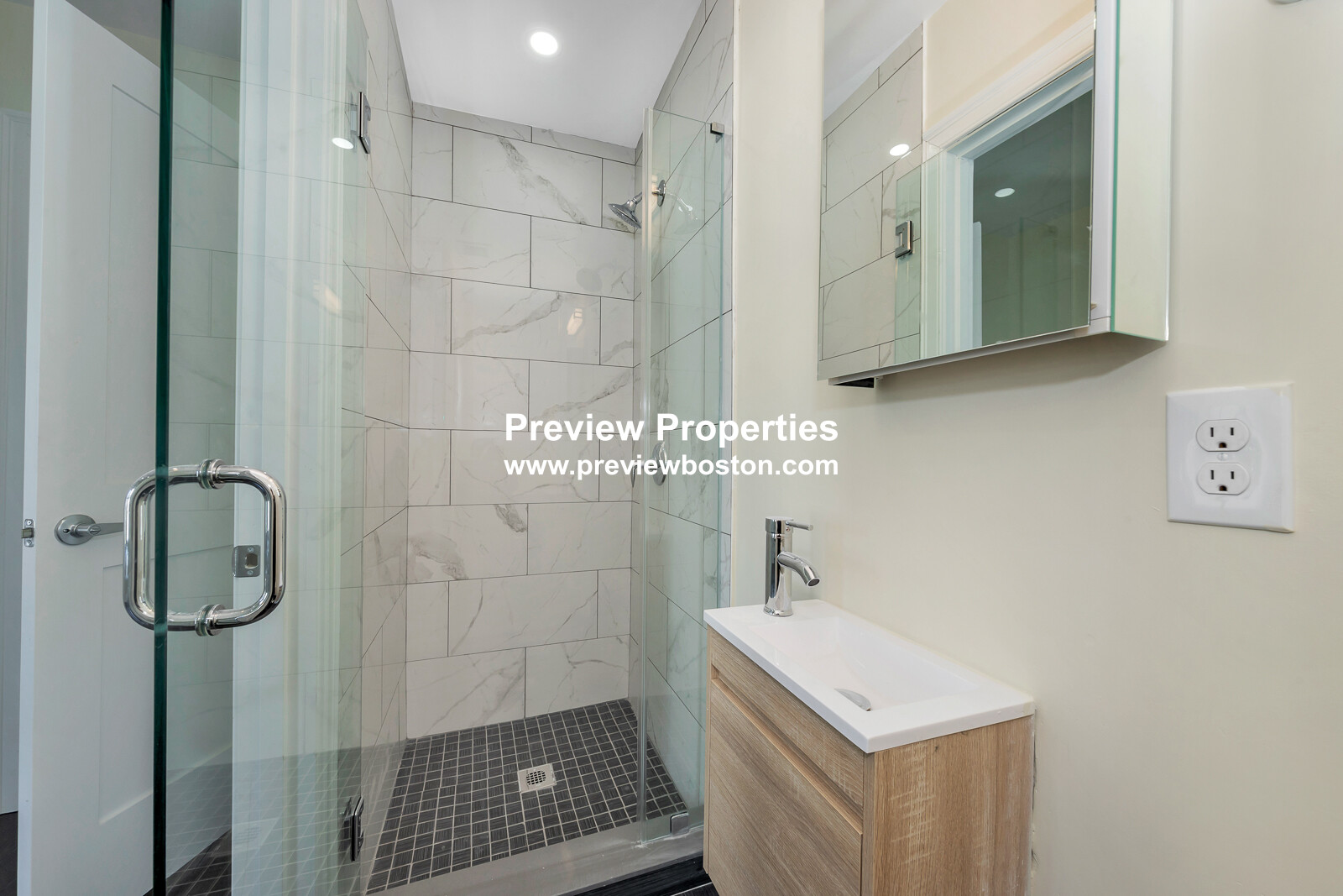 43 Wright Ave, South Medford