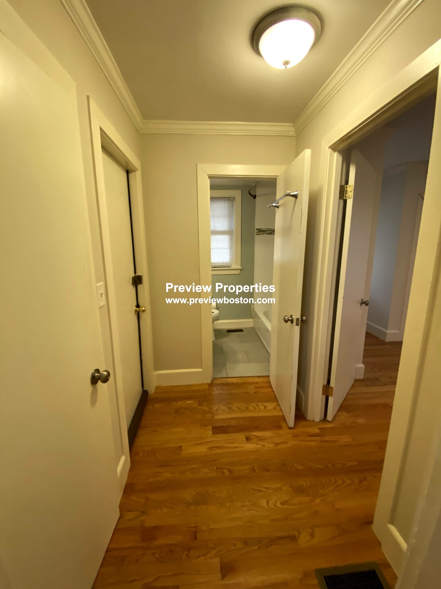 2 Braemore Rd, Brighton