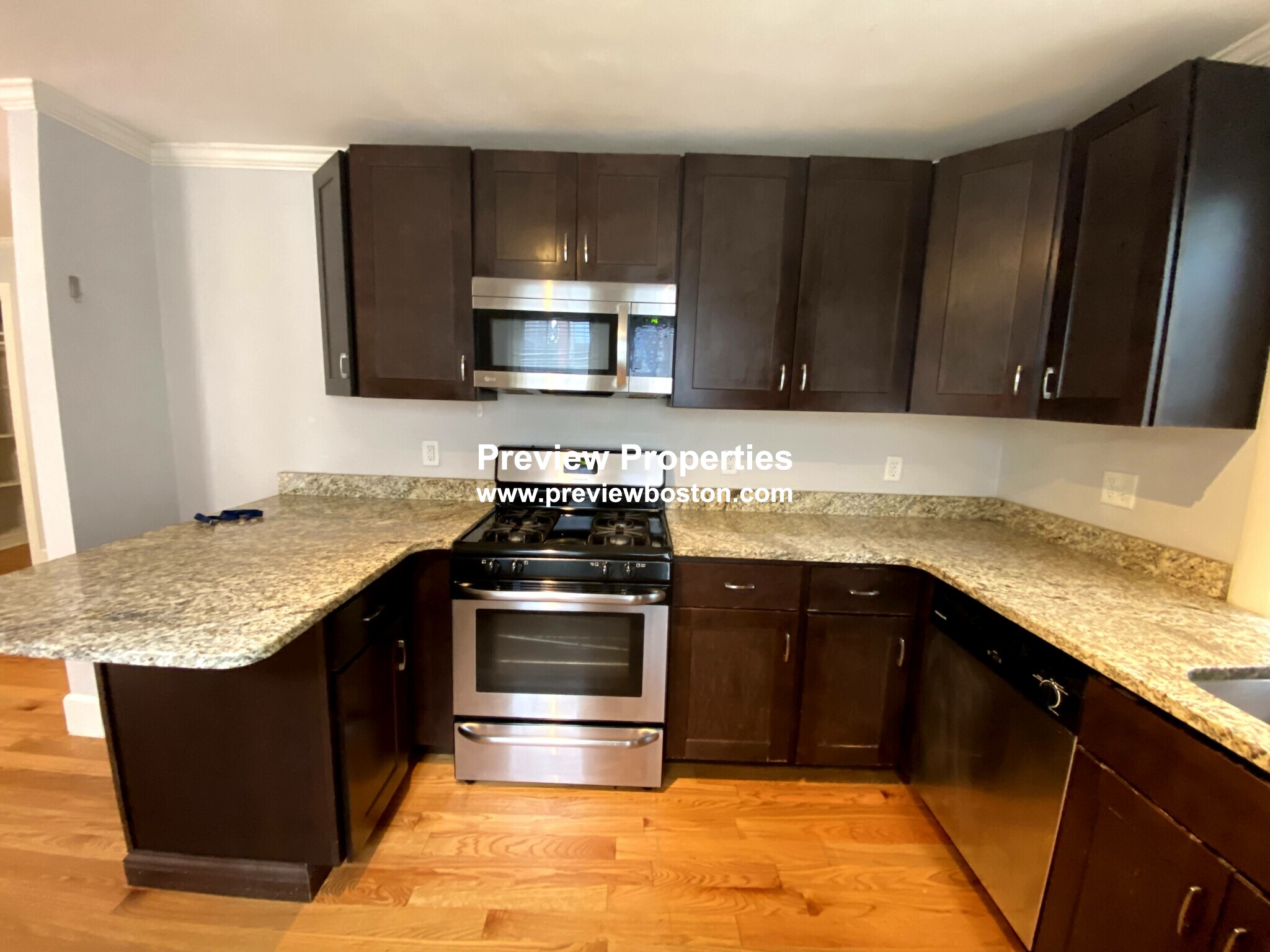 2 Braemore Rd, Brighton