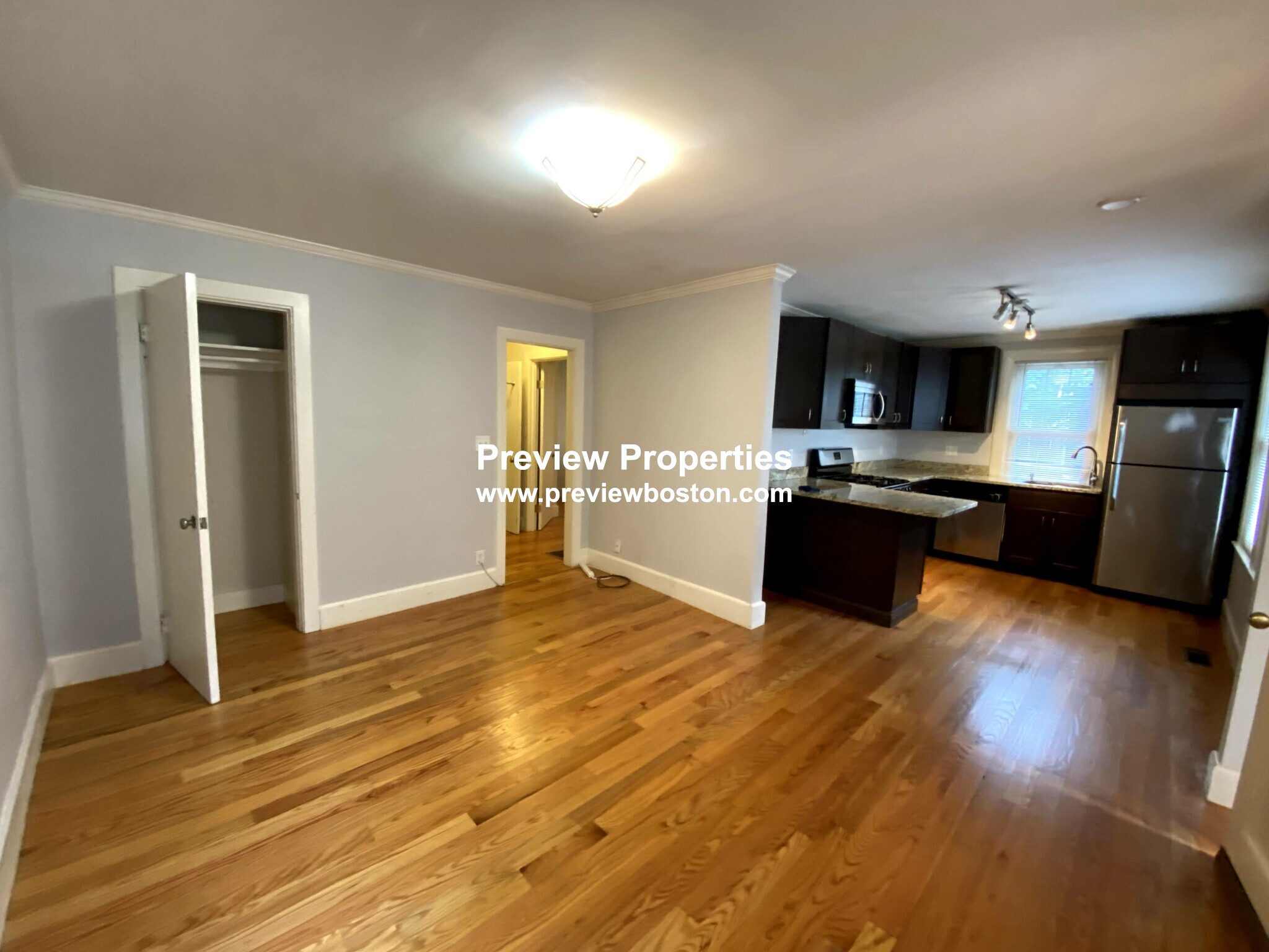 2 Braemore Rd, Brighton