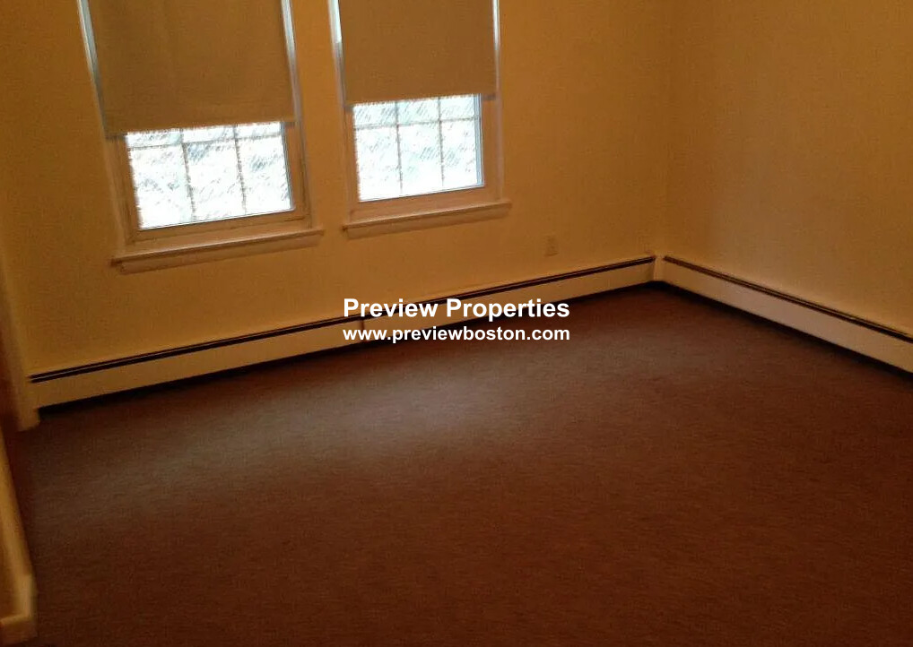 62 South St, Jamaica Plain