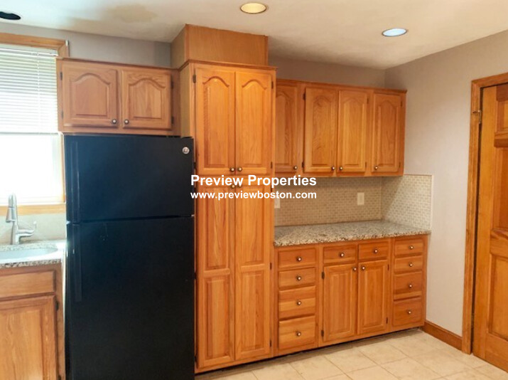 224 Chelsea St, East Boston