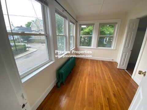 39 Brooksdale Rd, Brighton