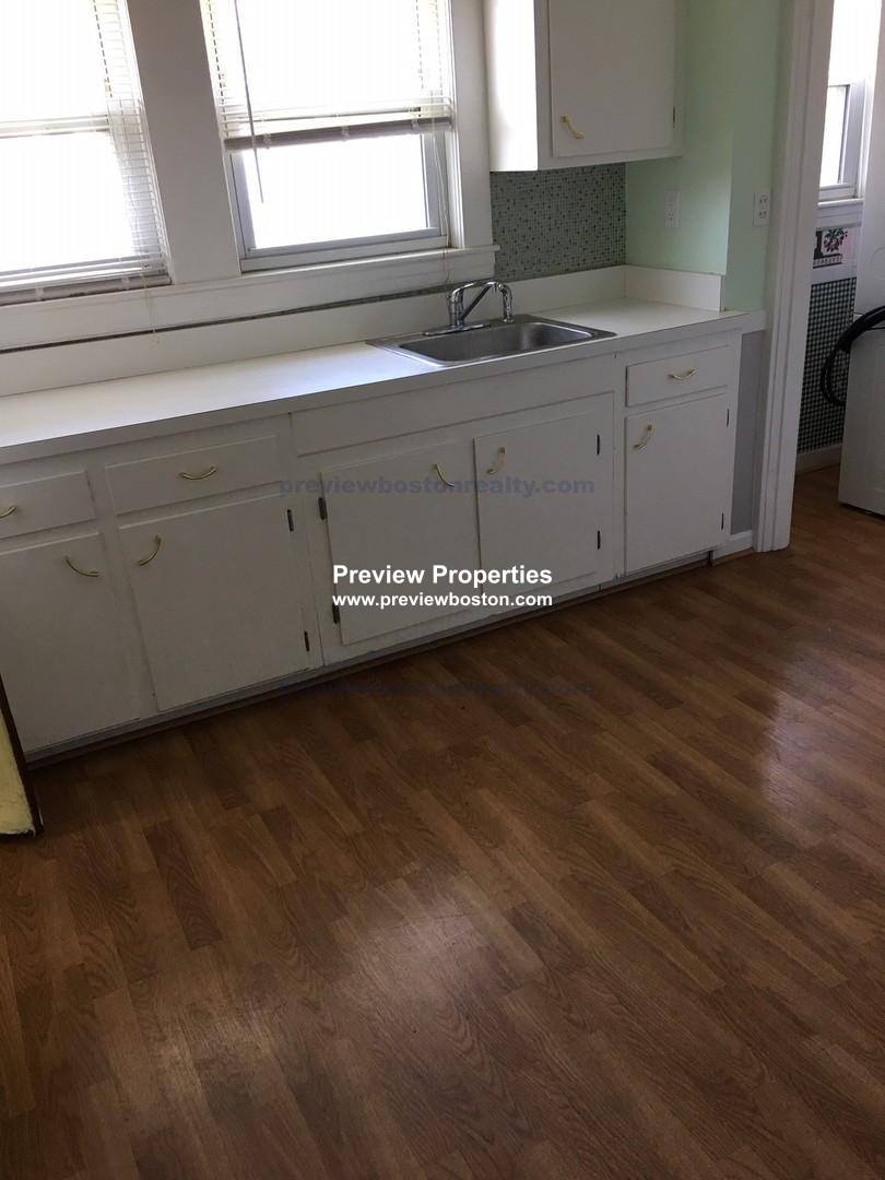 79-81 Cresthill Rd, Brighton