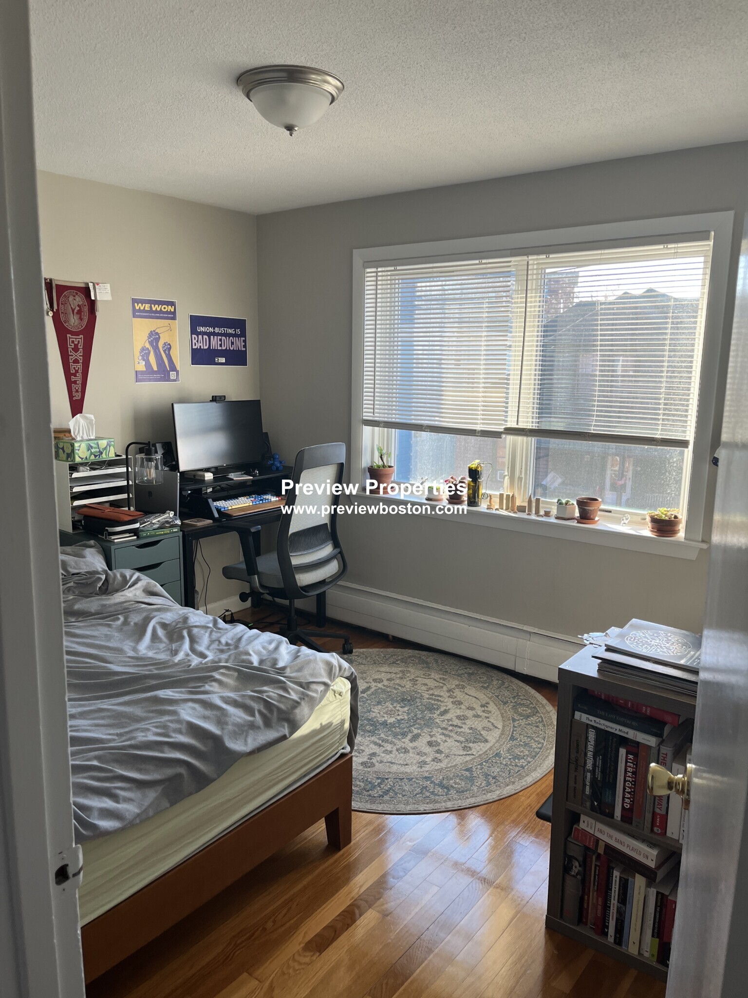 https://ygl-photos.s3.us-west-004.backblazeb2.com/386W67d2f8e88f438.jpg