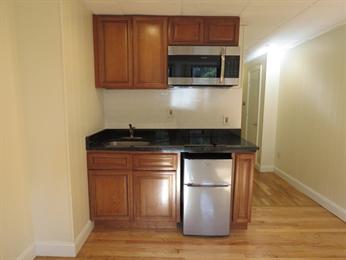 868 Beacon St, Fenway