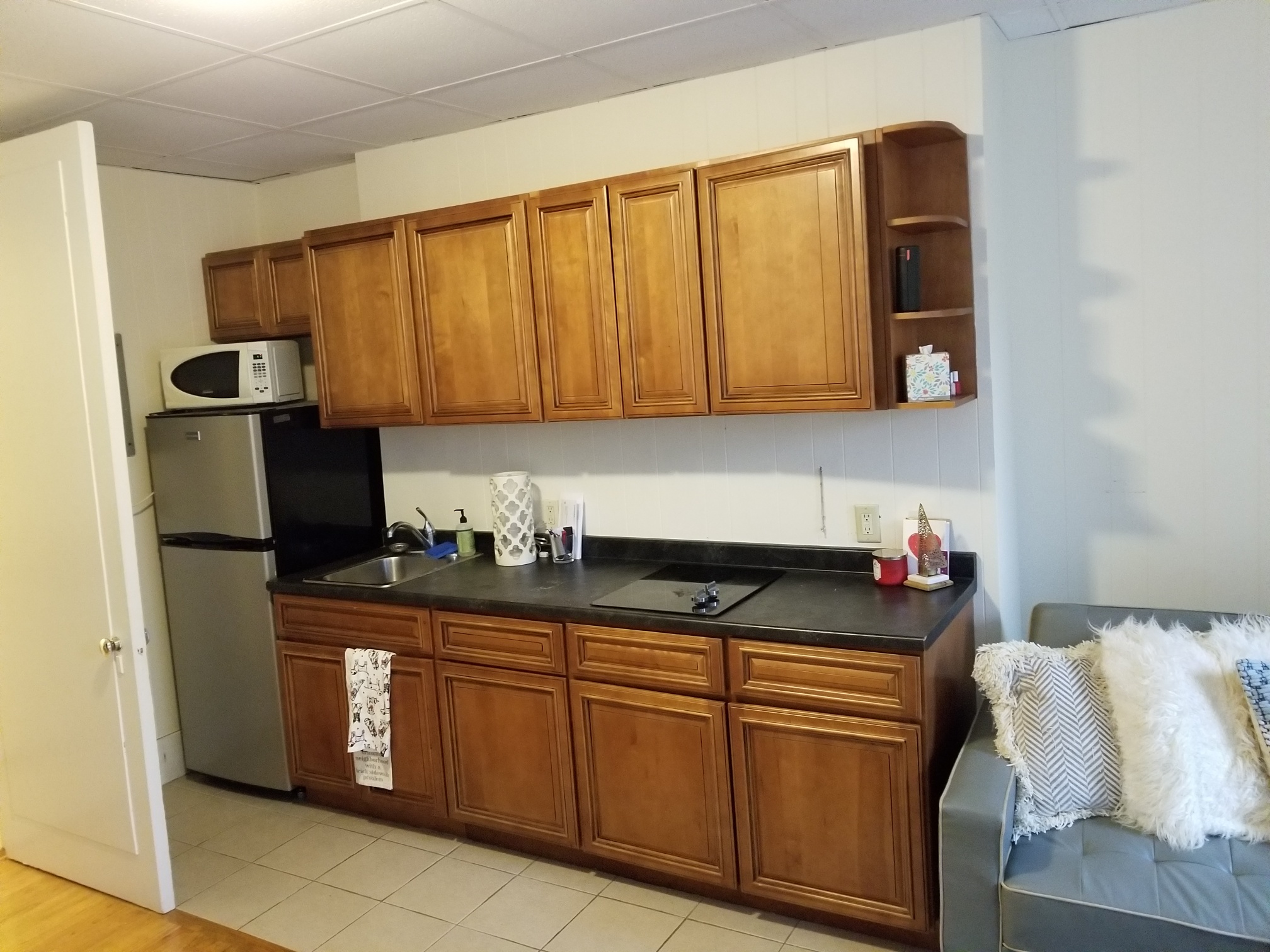 Studio bed, 1 bath apartment for rent at 70 Pinckney St Unit 3, Beacon Hill — photo 2 of 7