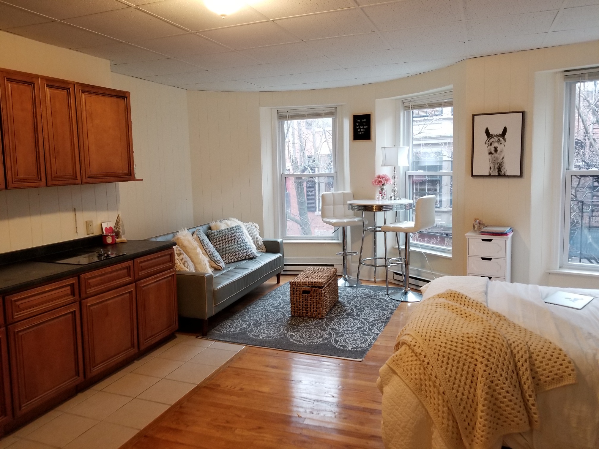Studio bed, 1 bath apartment for rent at 70 Pinckney St Unit 3, Beacon Hill — photo 4 of 7