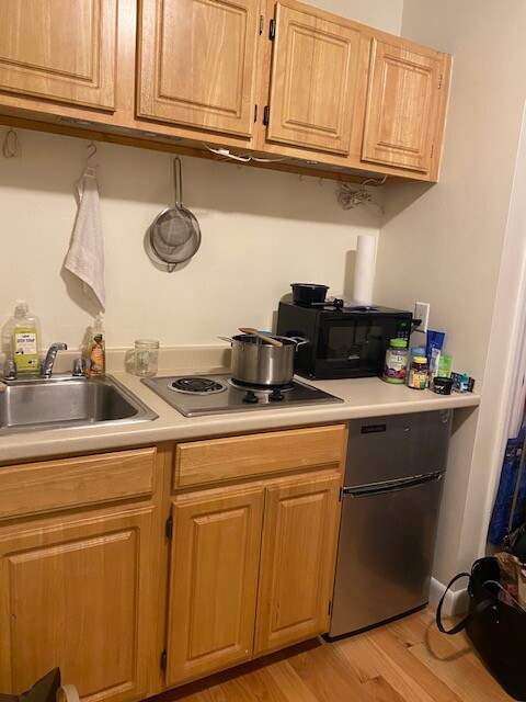 302 Newbury St, Back Bay