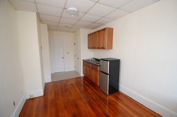 868 Beacon St, Fenway