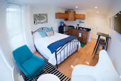 302 Newbury St, Back Bay