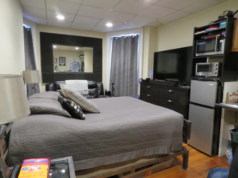 302 Newbury St, Back Bay