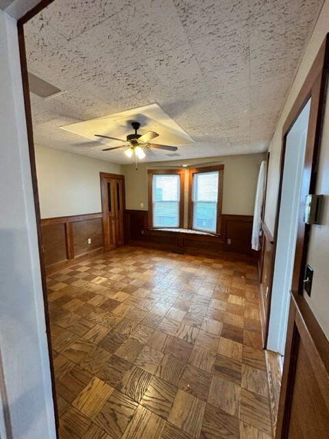 15 Golden Ave, Medford