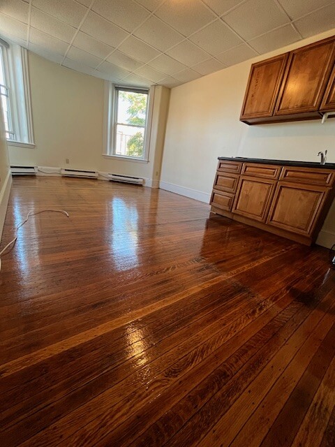 868 Beacon St, Fenway