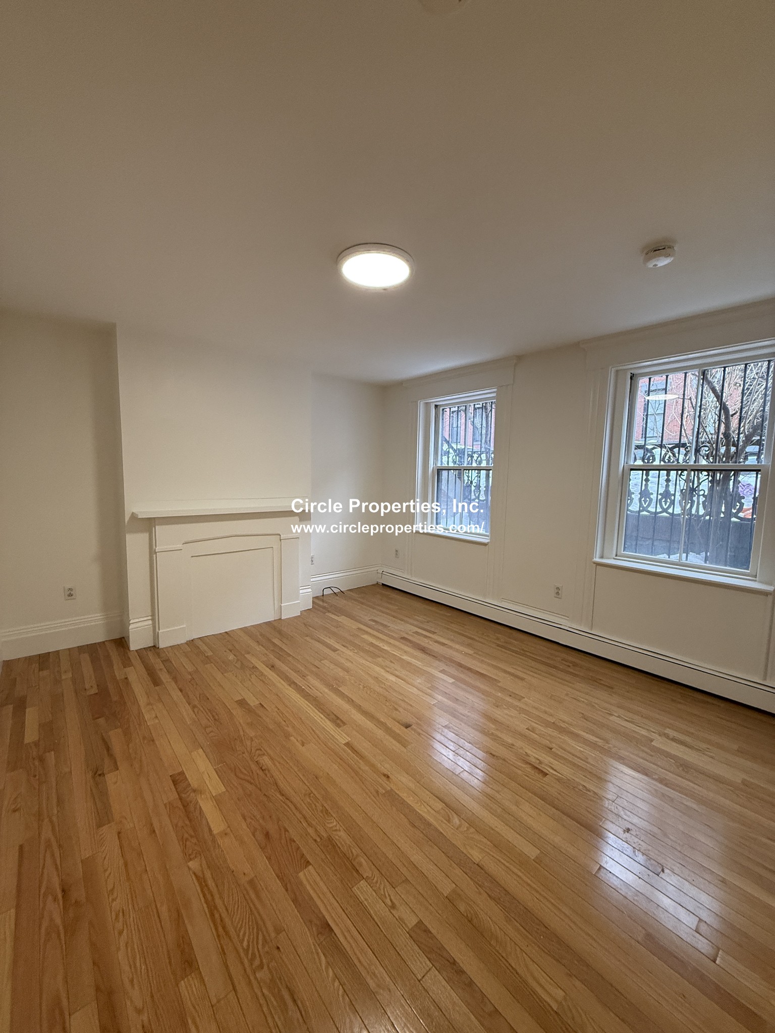 Photos of apartment on East Dedham St.,Boston MA 02118