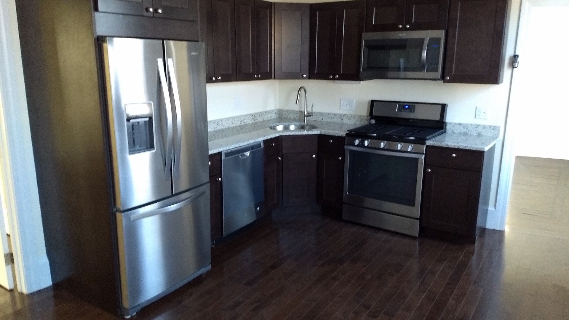 60 Woodlawn Ave, Jamaica Plain