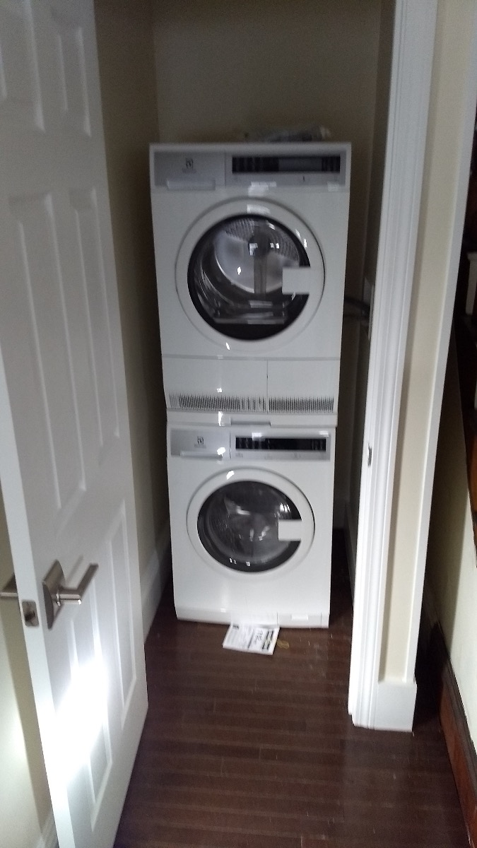 60 Woodlawn Ave, Jamaica Plain