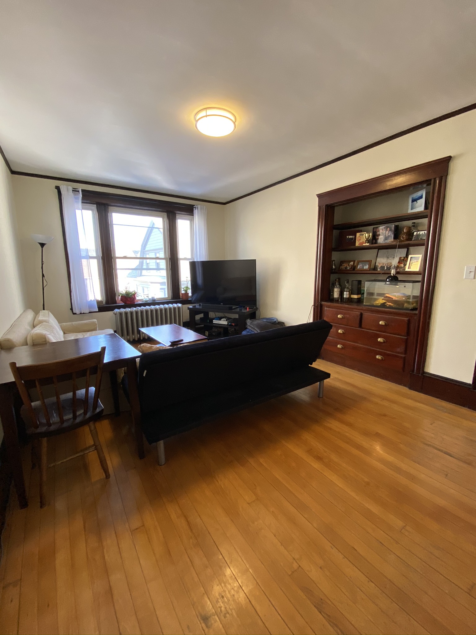 3 bed, 2 bath apartment for rent at 11 Fairfield St Unit 3L, North Cambridge — photo 4 of 21