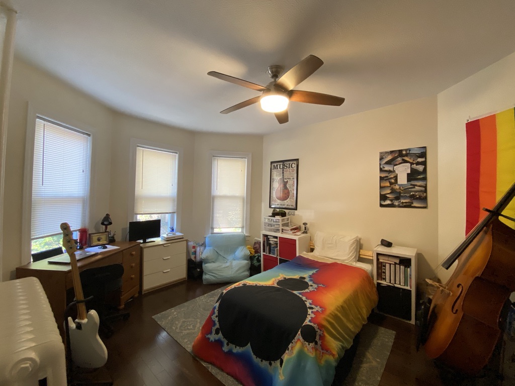 60 Woodlawn Ave, Jamaica Plain