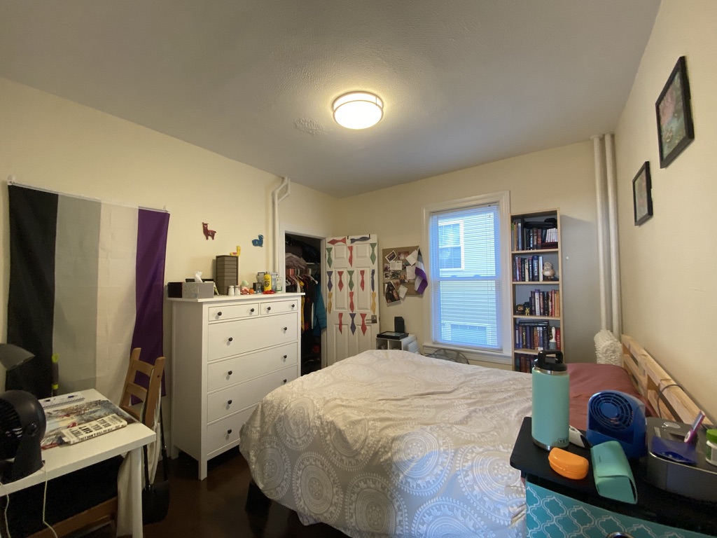 60 Woodlawn Ave, Jamaica Plain