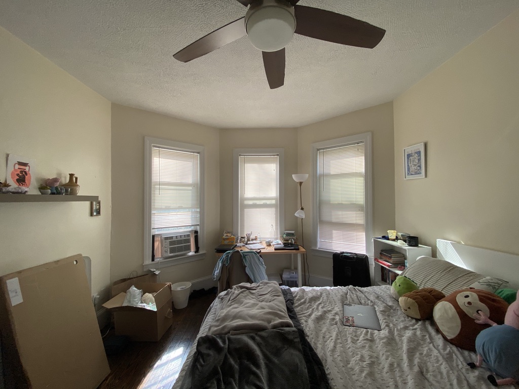 60 Woodlawn Ave, Jamaica Plain