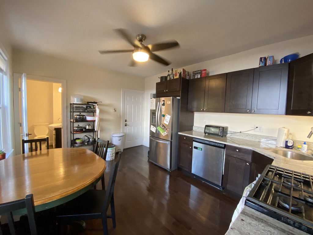 60 Woodlawn Ave, Jamaica Plain