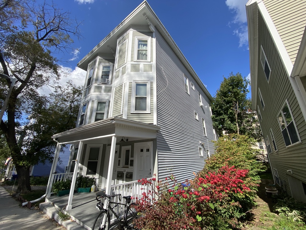 60 Woodlawn Ave, Jamaica Plain