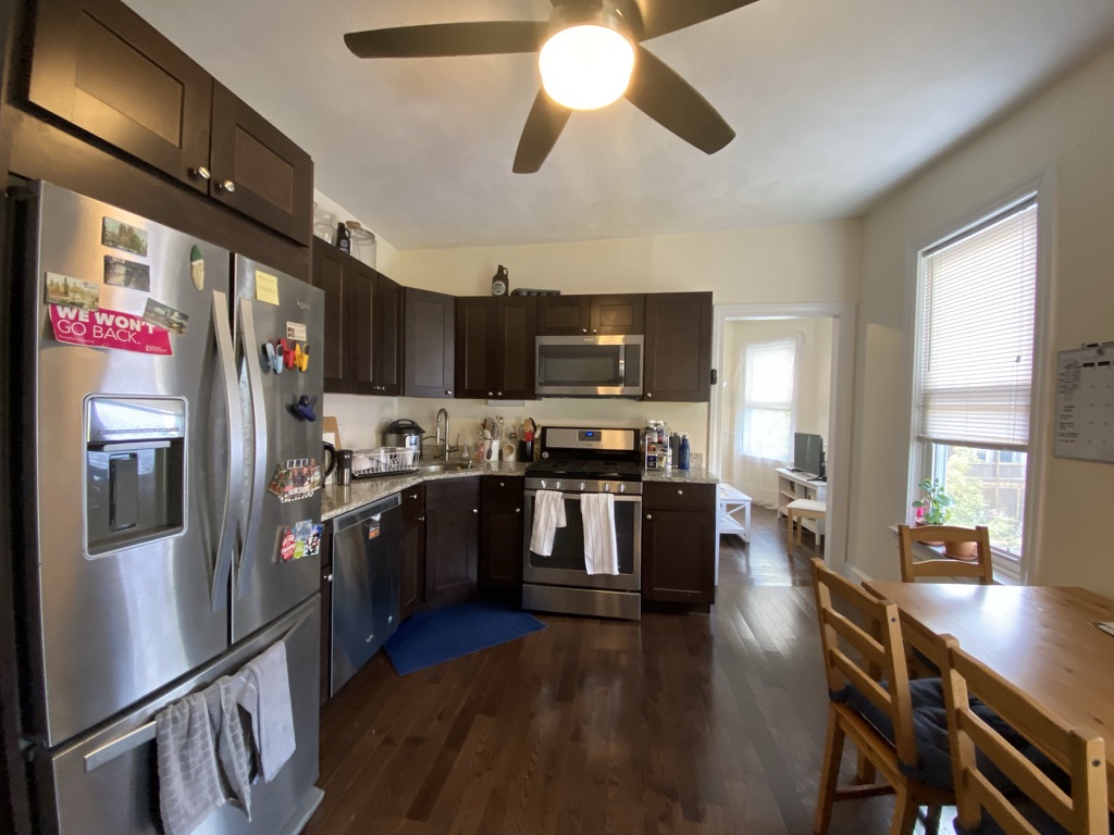 60 Woodlawn Ave, Jamaica Plain