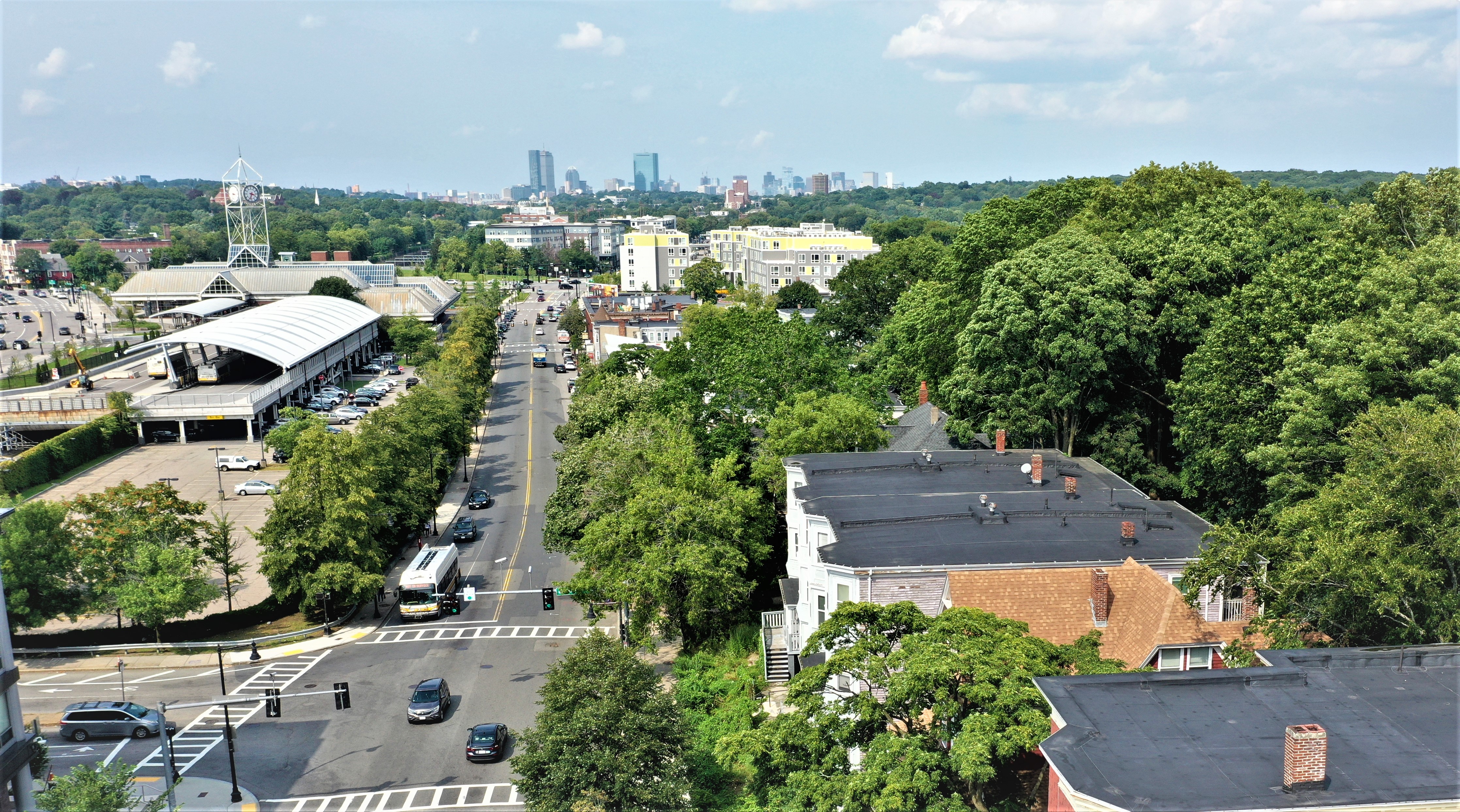 5 bed, 2 bath apartment for rent at 107 Hyde Park Ave Unit 3, Jamaica Plain — photo 13 of 14