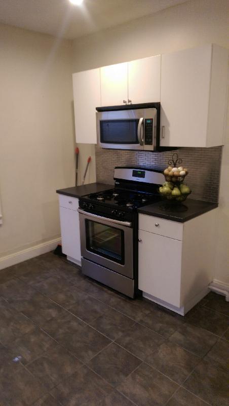 108 Hyde Park Ave, Jamaica Plain