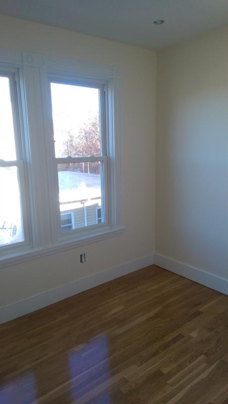 107 Hyde Park Ave, Jamaica Plain