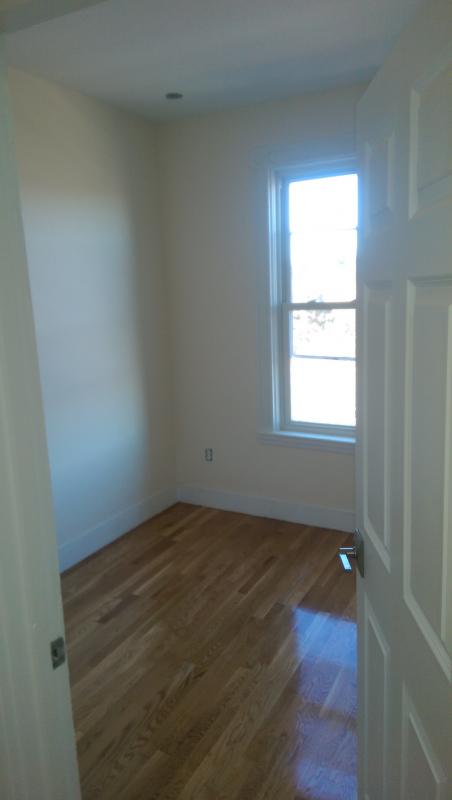 106.3 Hyde Park Ave, Jamaica Plain