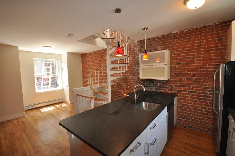 3 bed, 2 bath apartment for rent at 26 Sussex St Unit 26, South End — photo 7 of 35