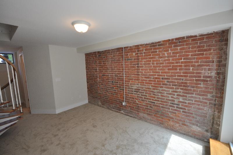 3 bed, 2 bath apartment for rent at 26 Sussex St Unit 26, South End — photo 11 of 35
