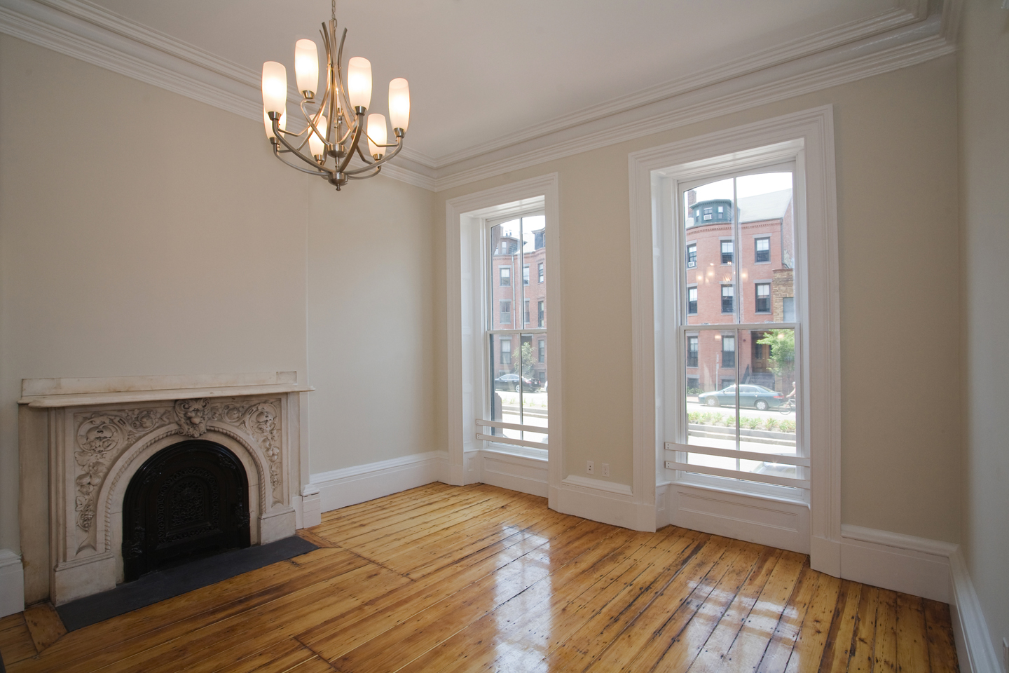 656 Massachusetts Ave, South End