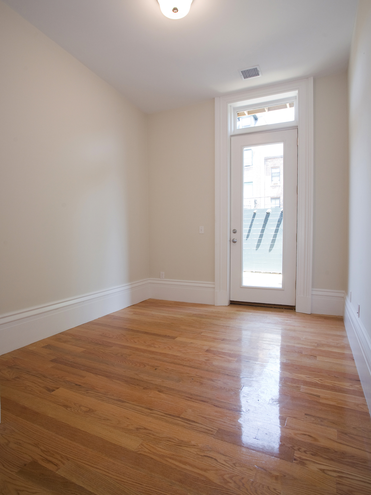 656 Massachusetts Ave, South End