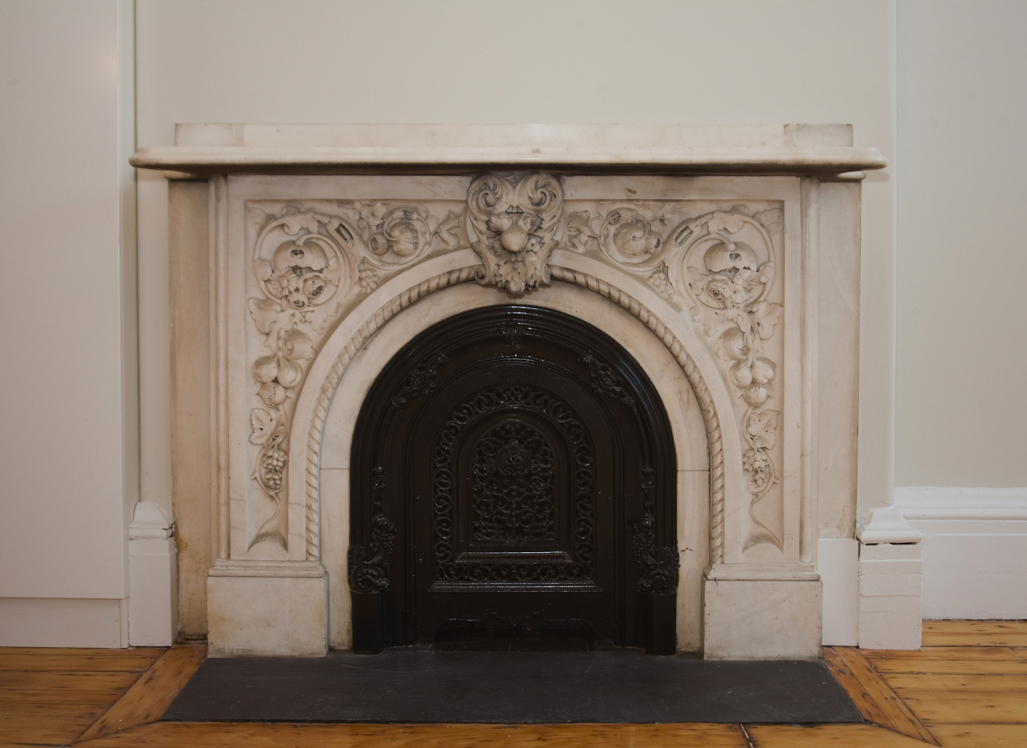 656 Massachusetts Ave, South End