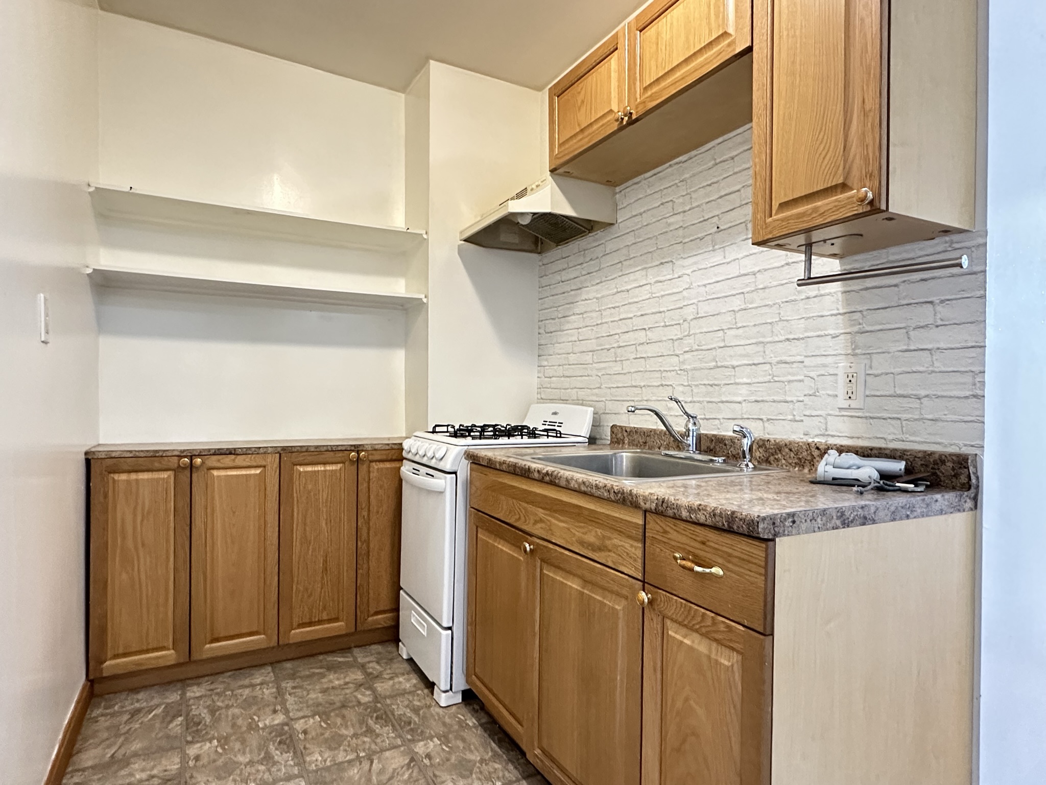 64 Margin St, North End