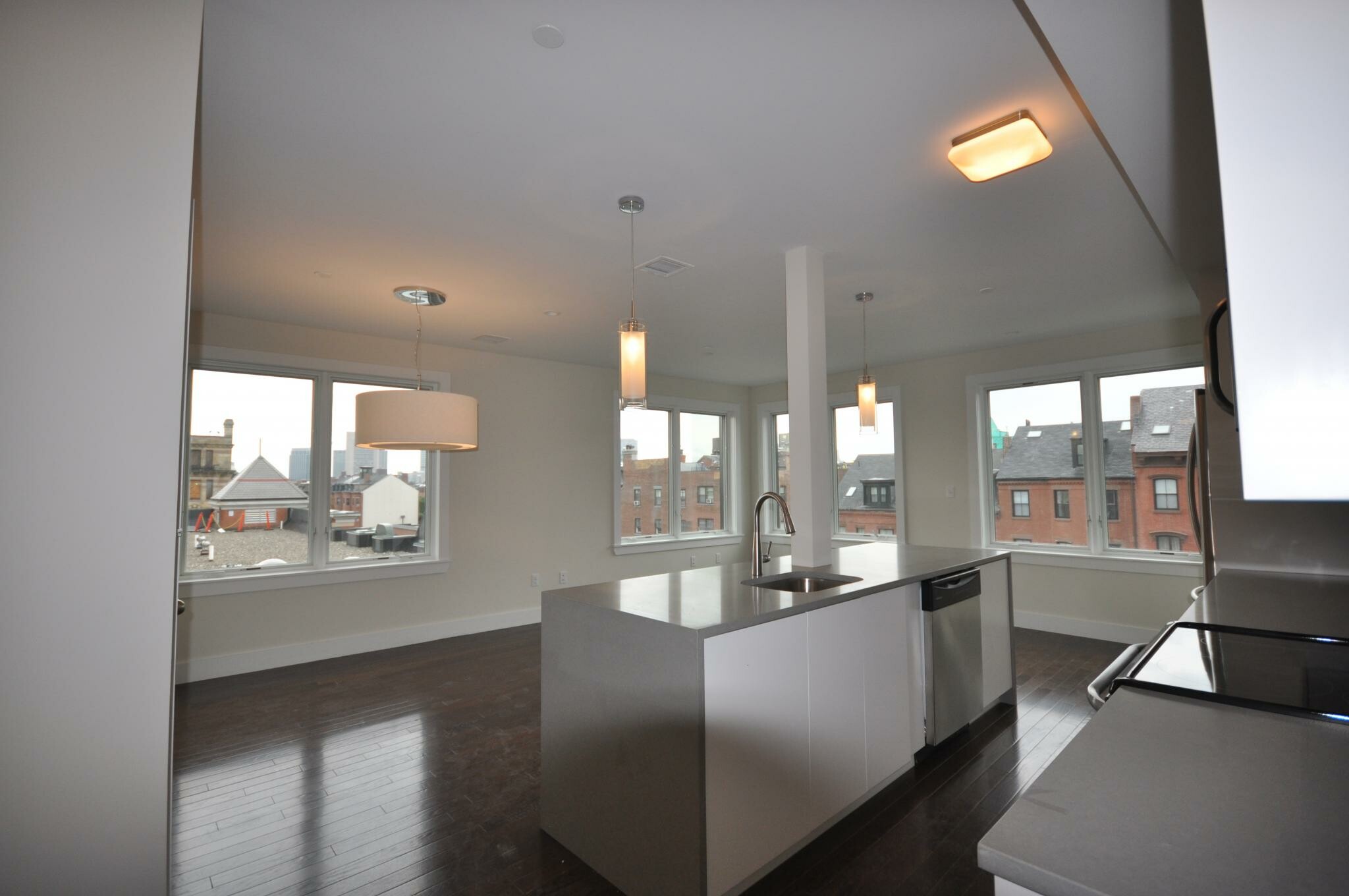 659 Massachusetts Ave, South End