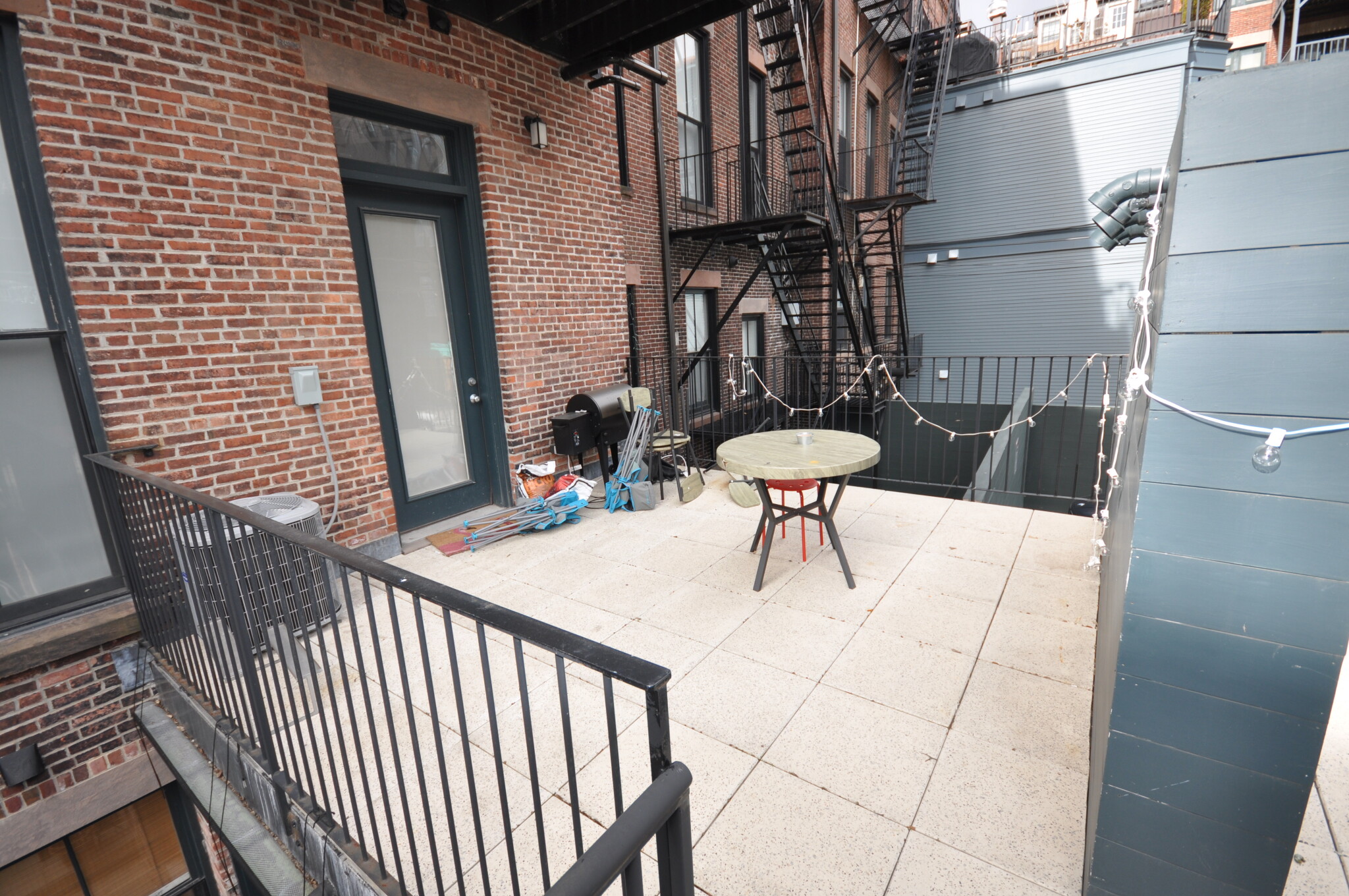 656 Massachusetts Ave, South End