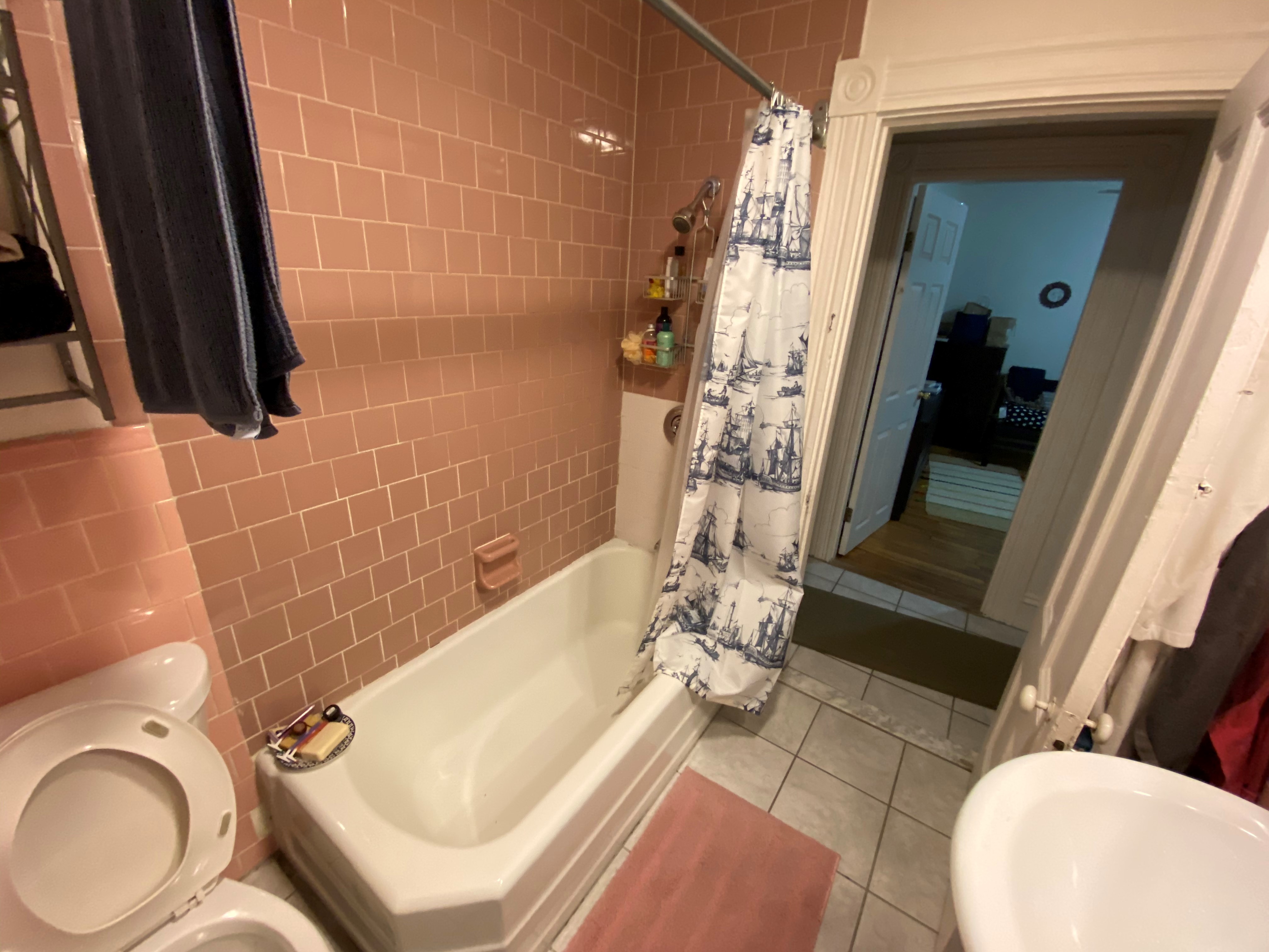 1 bed, 1 bath apartment for rent at 90 Lowell St Unit 2, Waltham — photo 2 of 7