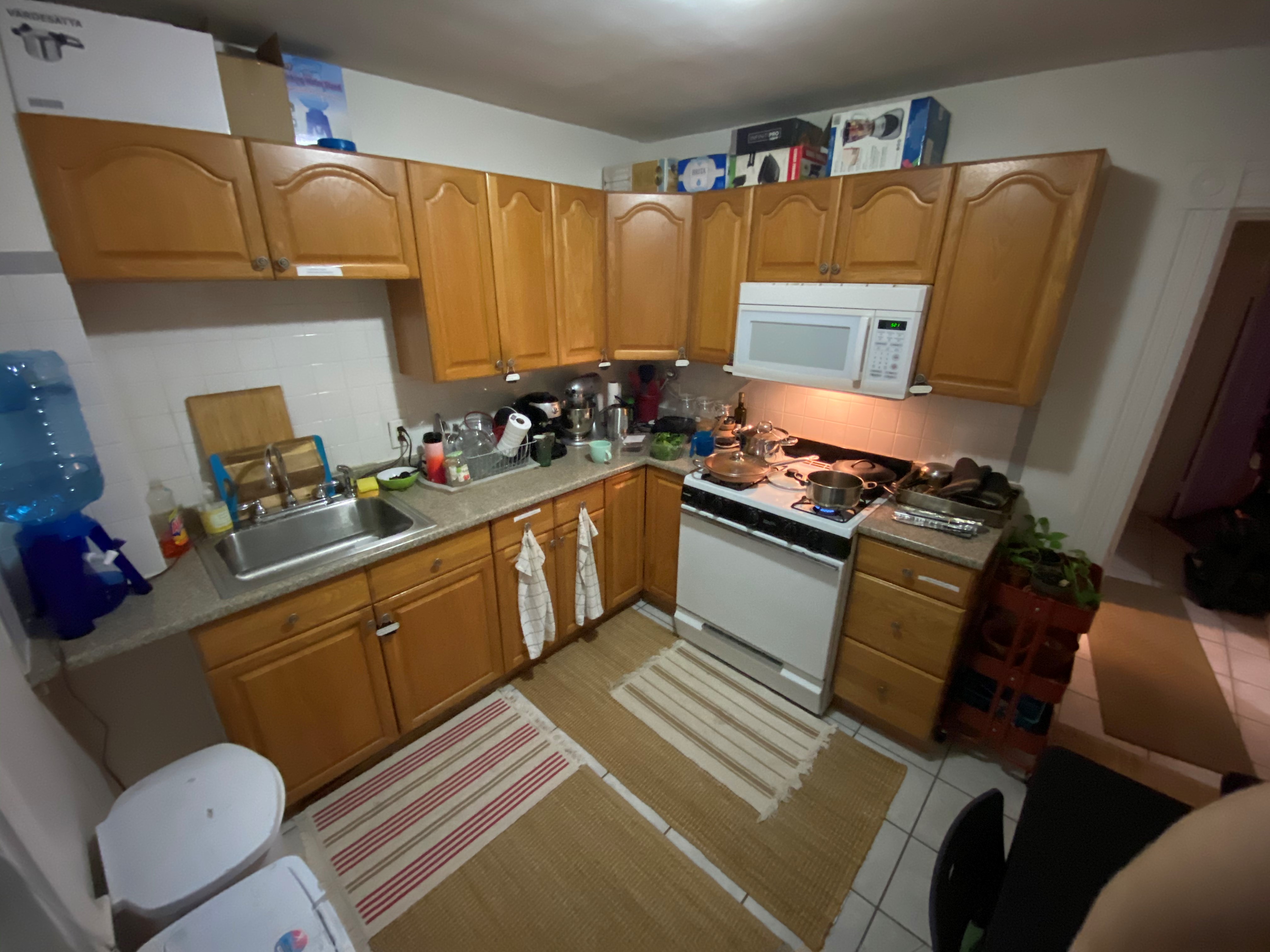 1 bed, 1 bath apartment for rent at 90 Lowell St Unit 2, Waltham — photo 6 of 7