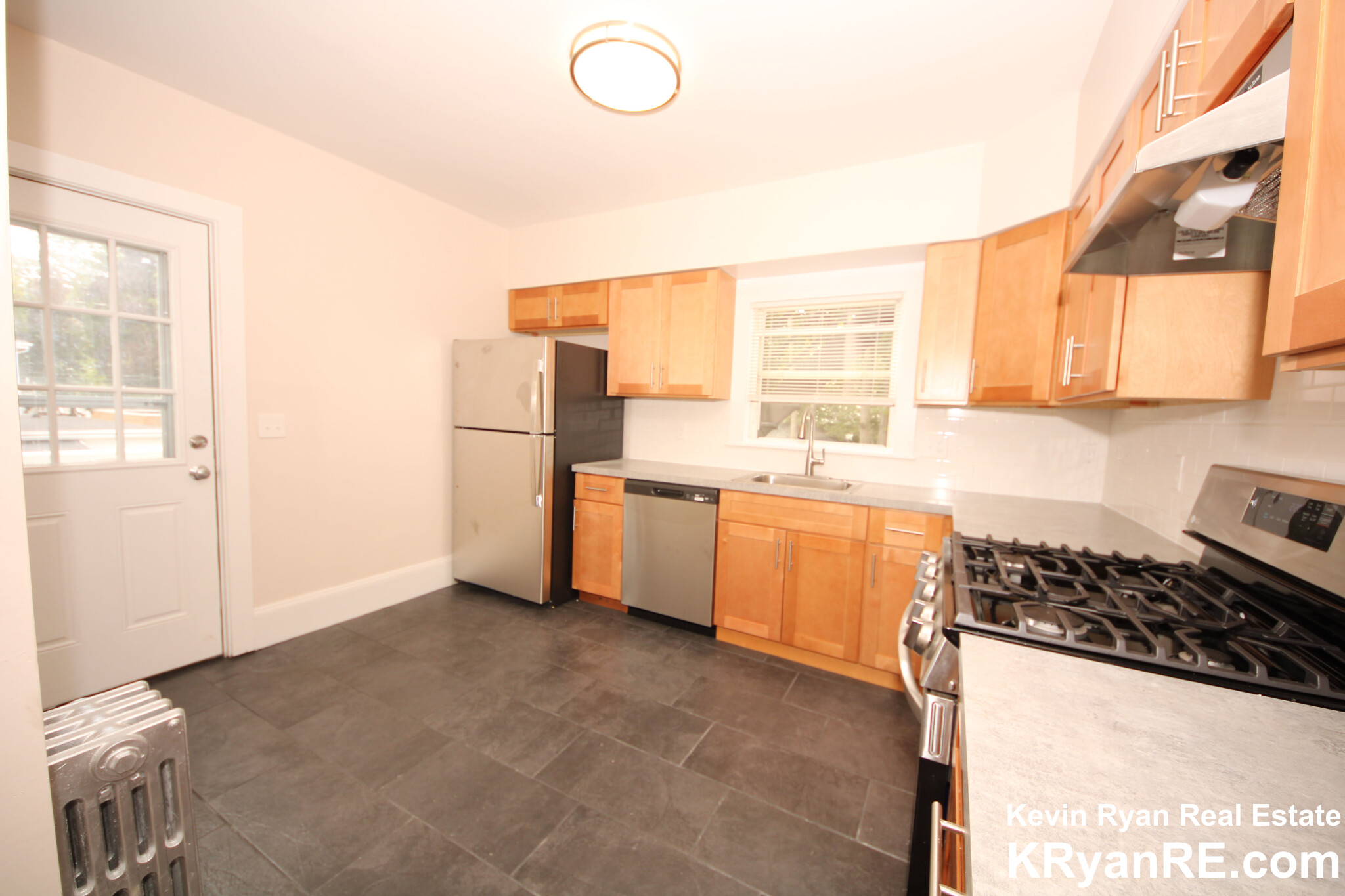 93 Cushing St, Waltham