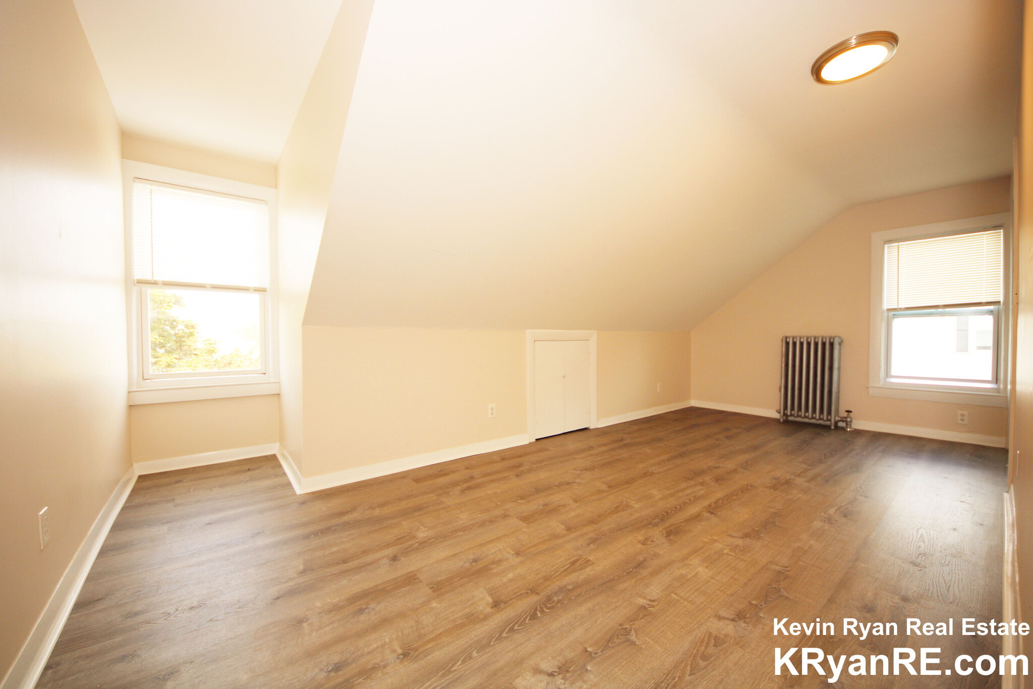93 Cushing St, Waltham