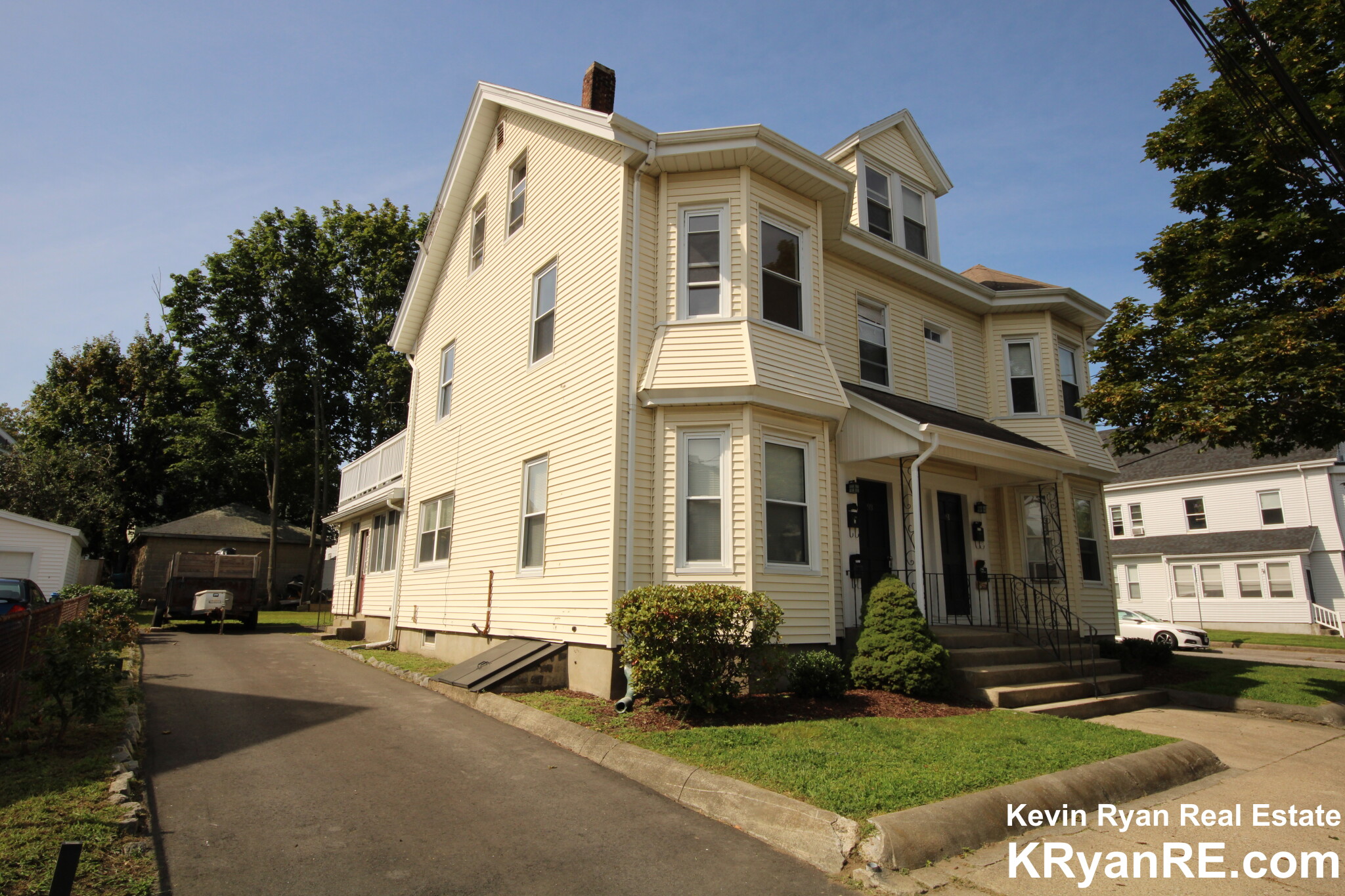 93 Cushing St, Waltham