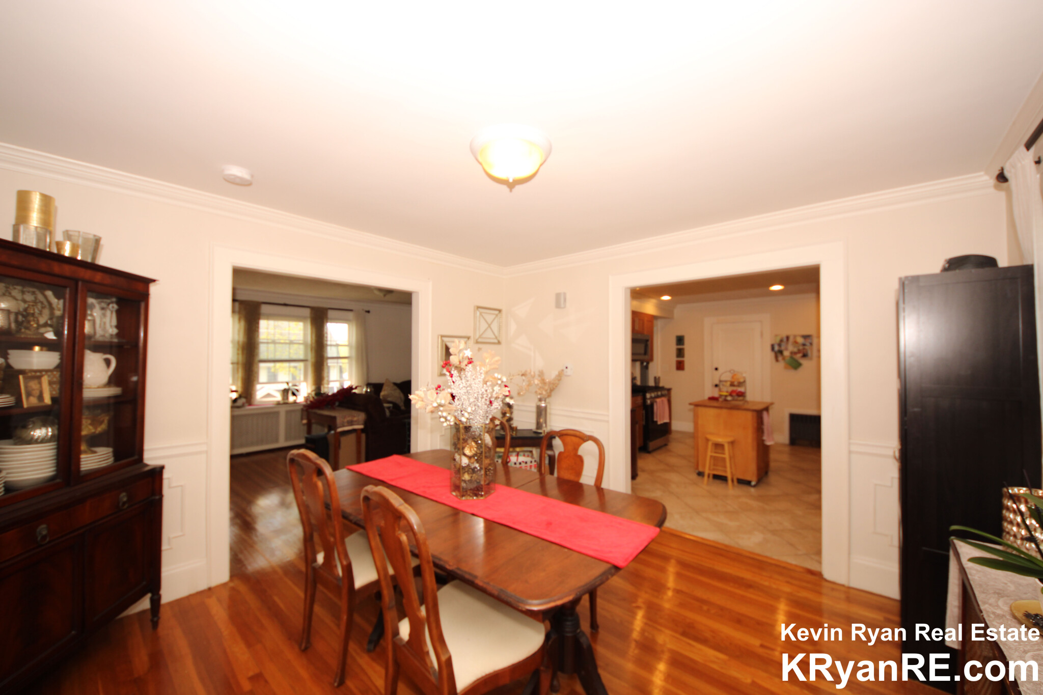 36 Middlesex Rd, Watertown