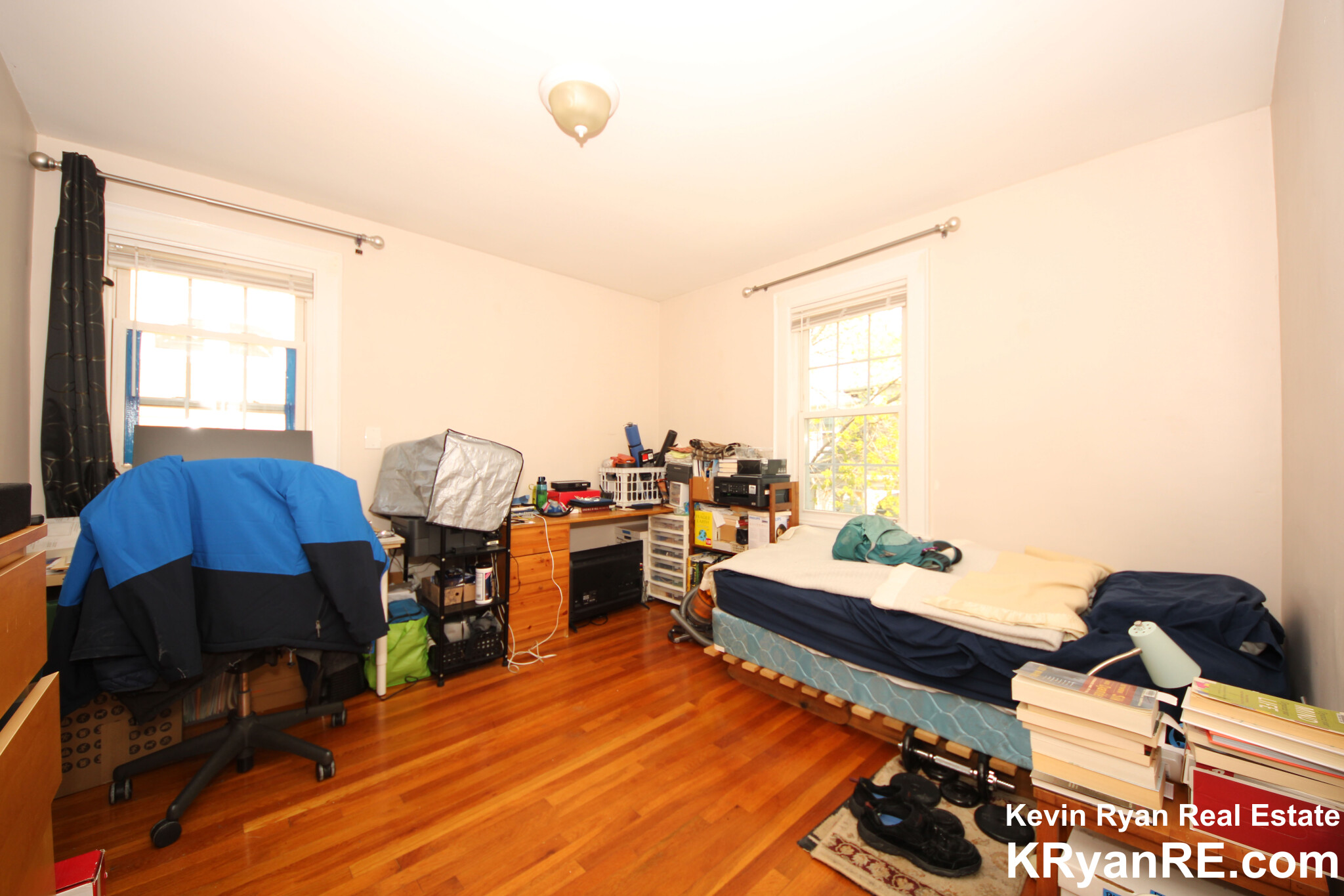 36 Middlesex Rd, Watertown