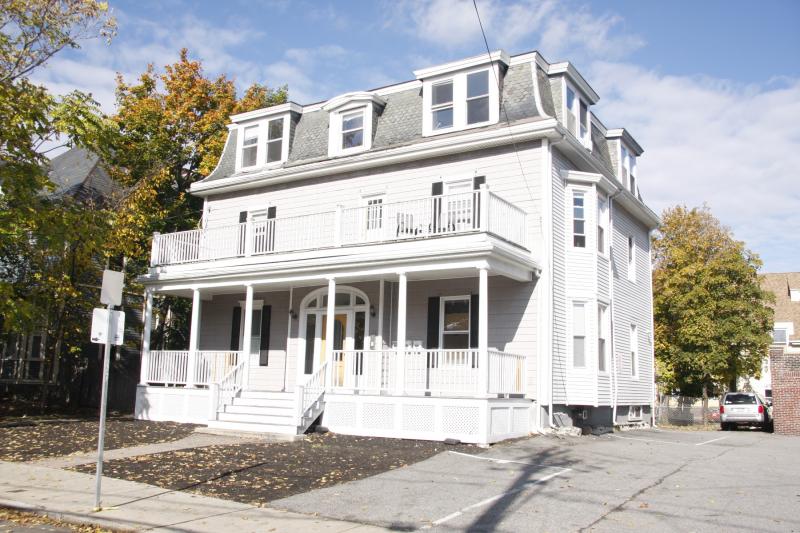 42 Gardner St, Allston